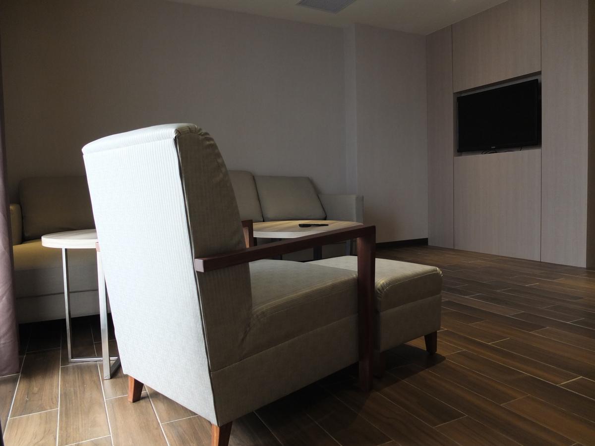 Verygood Business Hotel Huatan Екстериор снимка