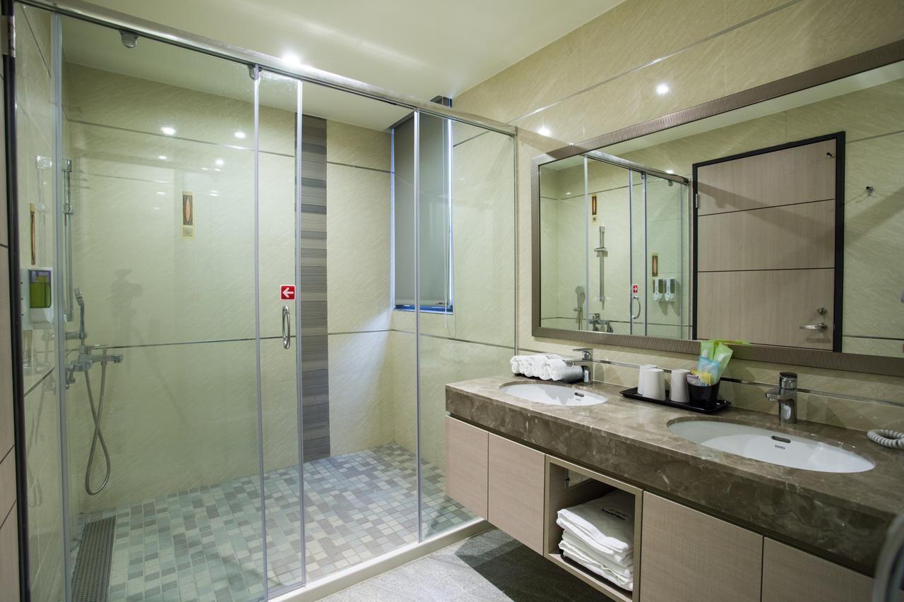 Verygood Business Hotel Huatan Екстериор снимка